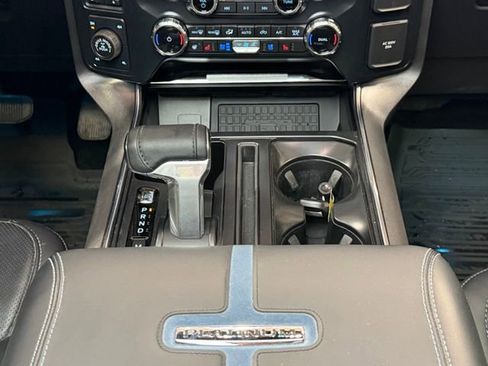 Used 2025 Ford F150 Platinum w/ Equipment Group 702A High AWD/4WD image 17
