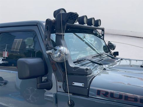 Used 2014 Jeep Wrangler Unlimited Rubicon AWD/4WD image 7