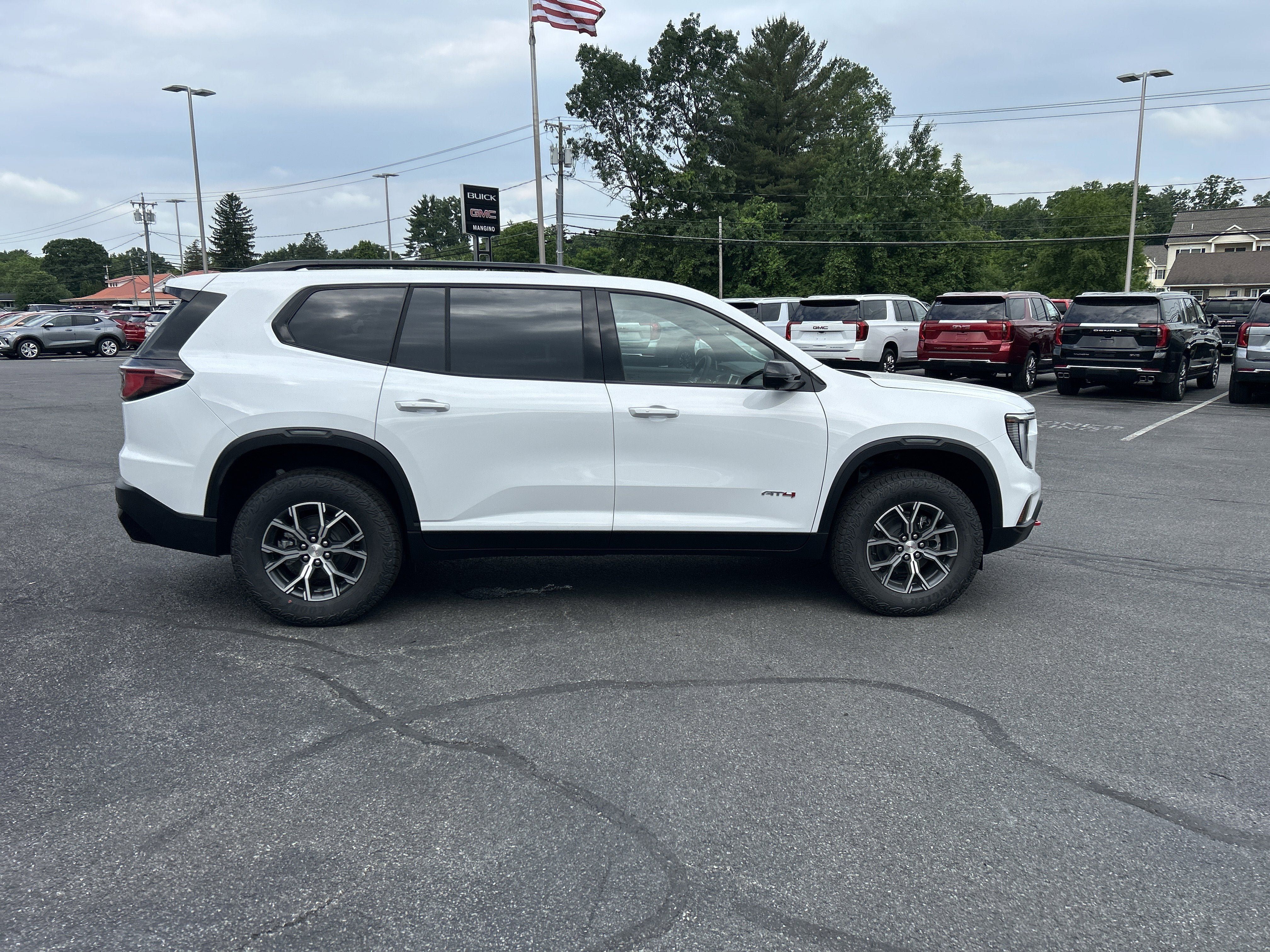 New 2026 GMC Acadia AT4 w/ Luxury Package AWD/4WD image 14