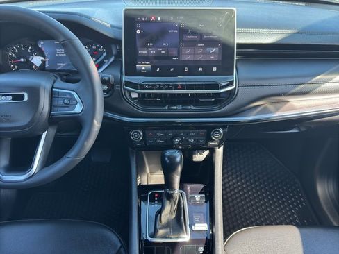 Used 2023 Jeep Compass Altitude w/ Convenience Group image 20