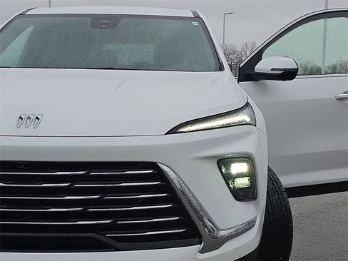 New 2026 Buick Enclave Preferred image 32