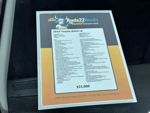 Used 2019 Toyota RAV4 LE w/ All Weather Liner Package AWD/4WD image 38