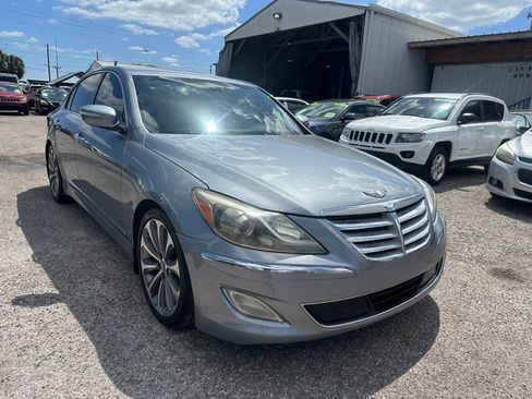 Used 2014 Hyundai Genesis 5.0 R-Spec image 3