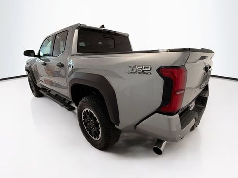 Certified 2024 Toyota Tacoma TRD Off-Road w/ TRD Off Road Upgrade Package AWD/4WD image 5