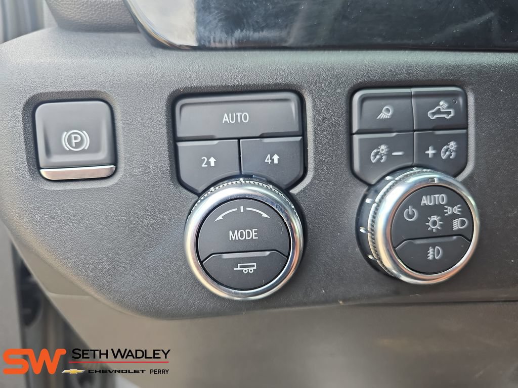 Used 2025 GMC Sierra 1500 SLT AWD/4WD image 27