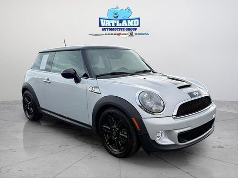 Used 2013 MINI Cooper S image 36