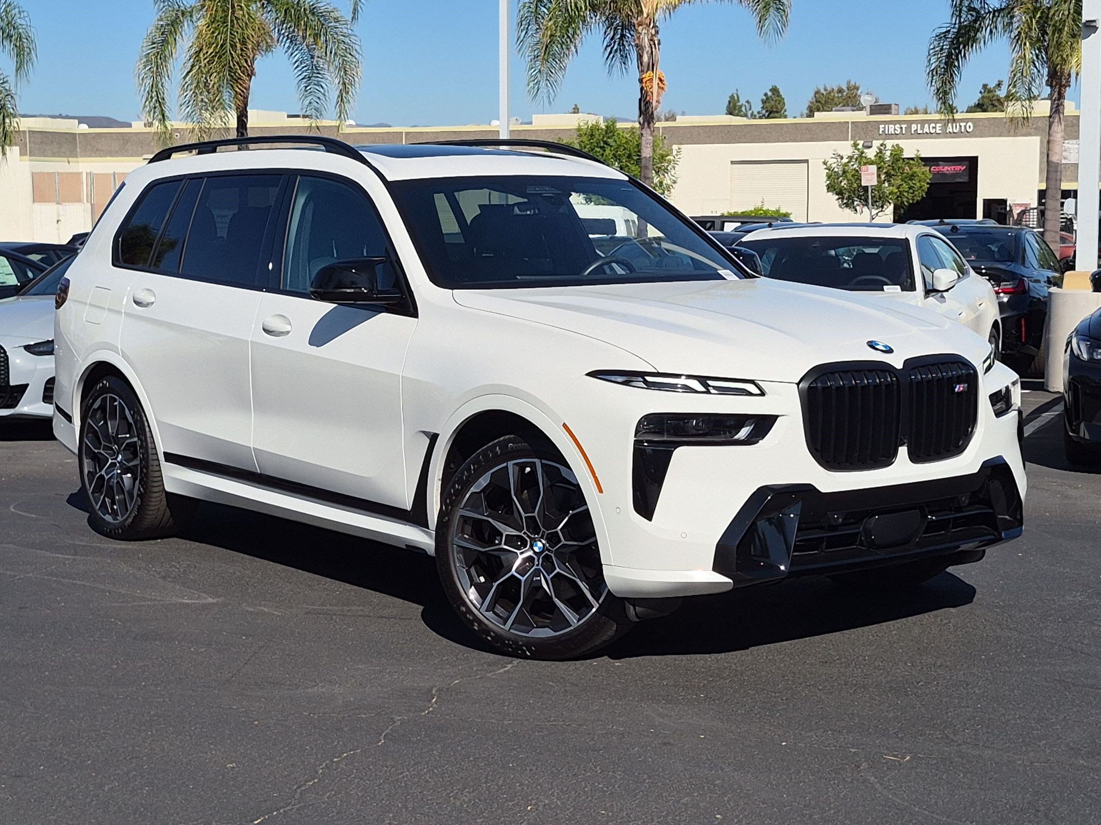 Used 2026 BMW X7 M60i AWD/4WD image 2