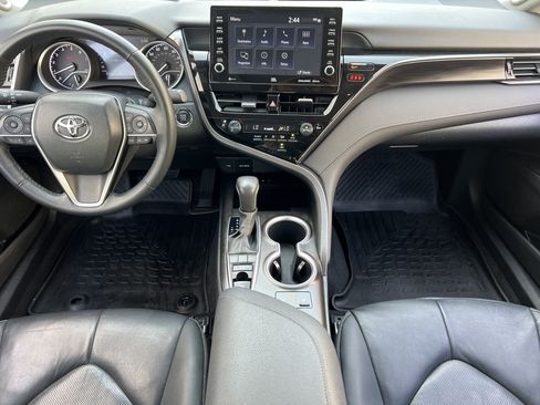 Used 2024 Toyota Camry XLE w/ Navigation Package image 33
