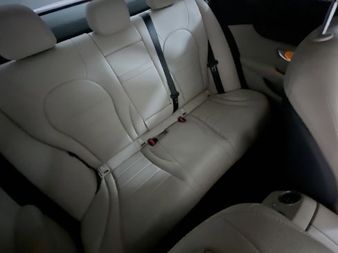 Used 2019 Mercedes-Benz C 300 Sedan image 33