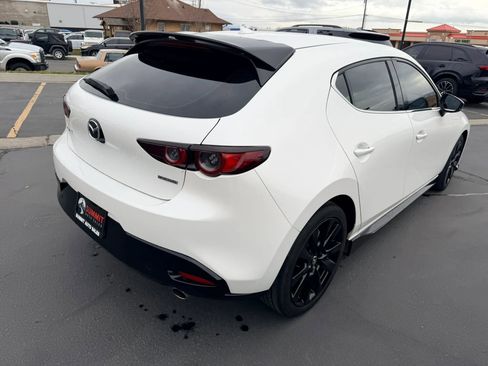 Used 2021 MAZDA MAZDA3 s image 4