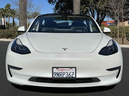 Used 2021 Tesla Model 3 Standard Range Plus image 44