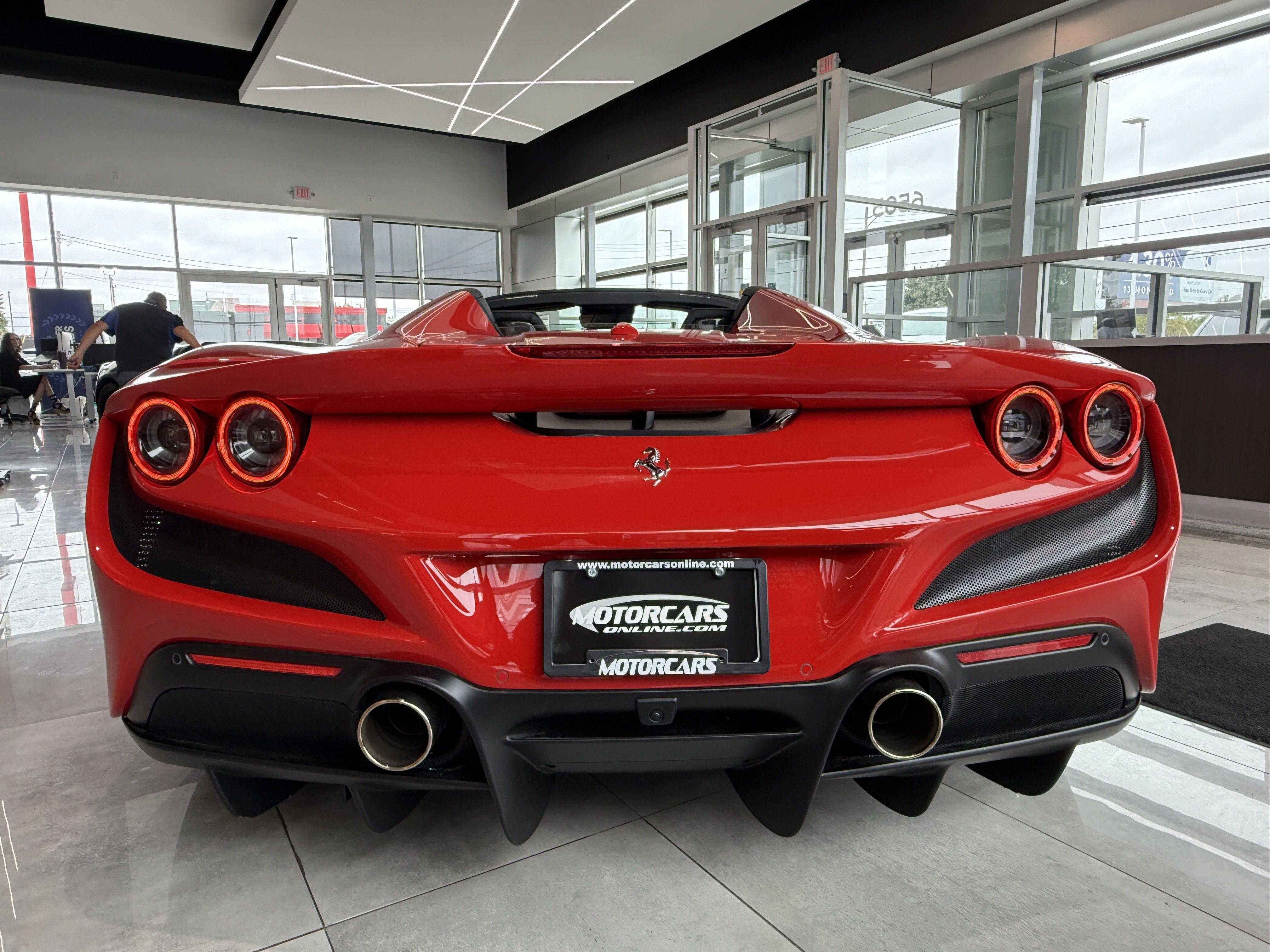Used 2021 Ferrari F8 Tributo RWD image 10