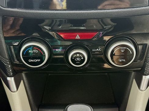 Used 2023 Subaru Forester Premium image 18