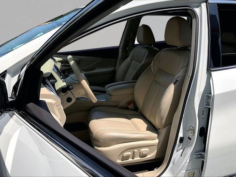 Used 2016 Nissan Murano Platinum w/ Platinum Technology Package AWD/4WD image 21