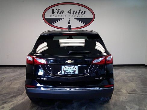 Used 2020 Chevrolet Equinox LT w/ Driver Convenience Package image 9