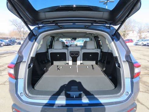 New 2026 Honda Pilot Touring image 12