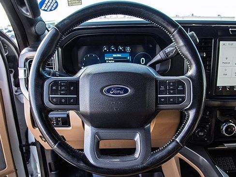 Used 2023 Ford F250 Lariat w/ Chrome Package image 8