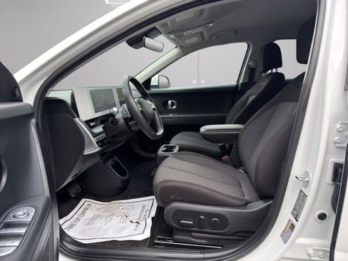 Used 2024 Hyundai Ioniq 5 SE AWD/4WD image 9
