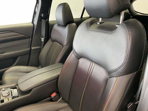 Used 2025 MAZDA CX-50 AWD 2.5 Hybrid w/ Premium Pkg image 19