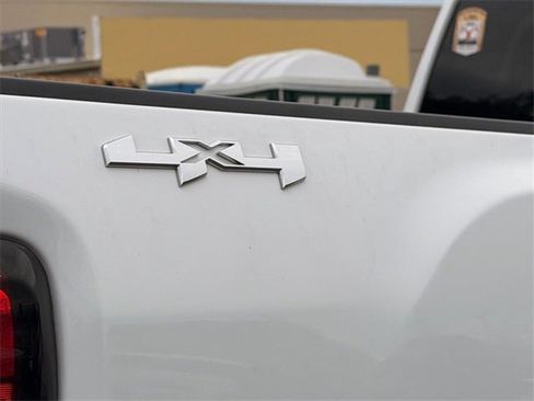 Used 2024 GMC Sierra 2500 Pro w/ Convenience Package image 11