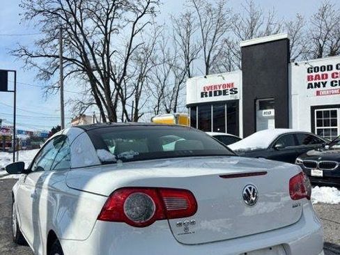 Used 2010 Volkswagen Eos Komfort image 6