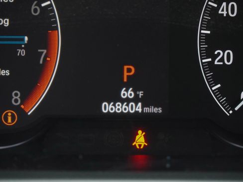 Used 2018 Honda Accord Touring image 18