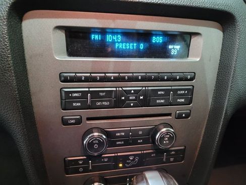 Used 2013 Ford Mustang Convertible image 25