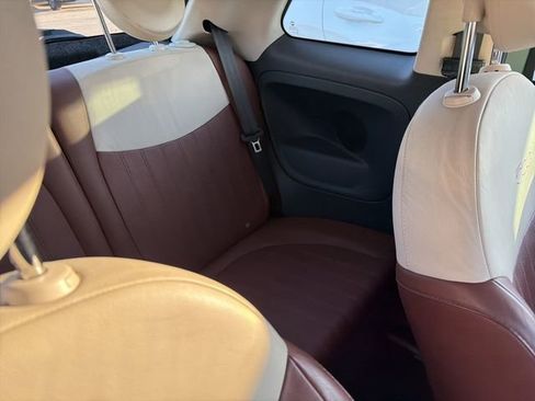 Used 2012 FIAT 500 Lounge w/ Luxury Leather Pkg FWD image 10