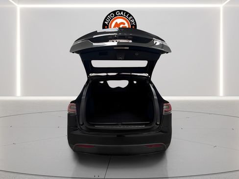 Used 2018 Tesla Model X 100D AWD/4WD image 9