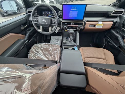 New 2025 Toyota 4Runner Limited image 25