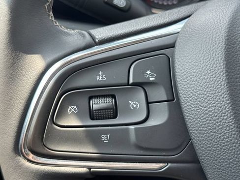 Used 2023 Buick Encore GX Select FWD image 30
