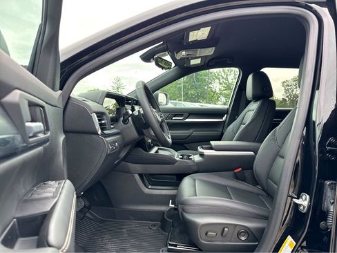 New 2026 GMC Terrain Elevation w/ Elevation Premium Package AWD/4WD image 8