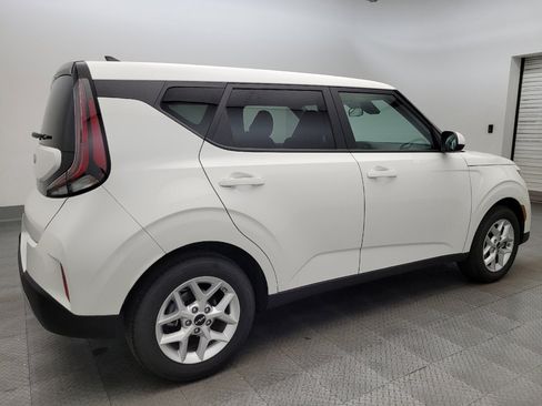 Used 2025 Kia Soul LX image 10