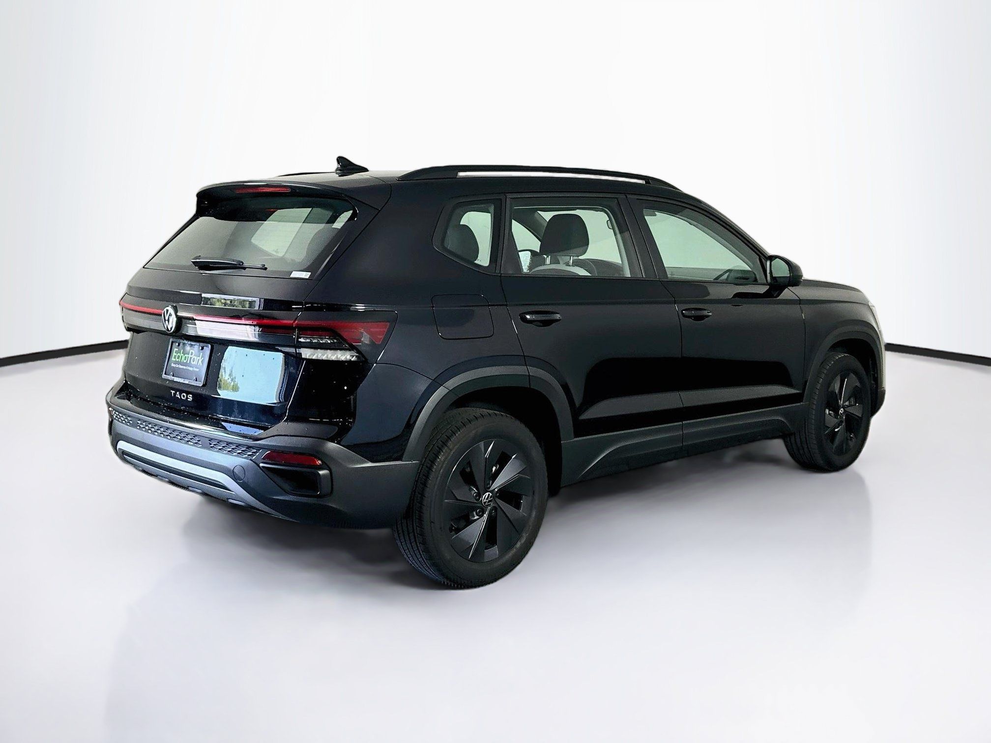 Used 2025 Volkswagen Taos S FWD image 9