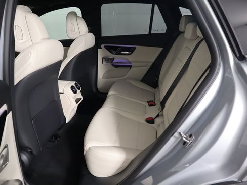 Certified 2025 Mercedes-Benz GLC 300 image 22
