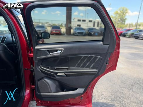 Used 2020 Ford Edge ST w/ Equipment Group 401A AWD/4WD image 18