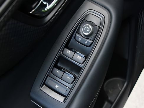 Used 2023 Subaru Outback Premium image 13