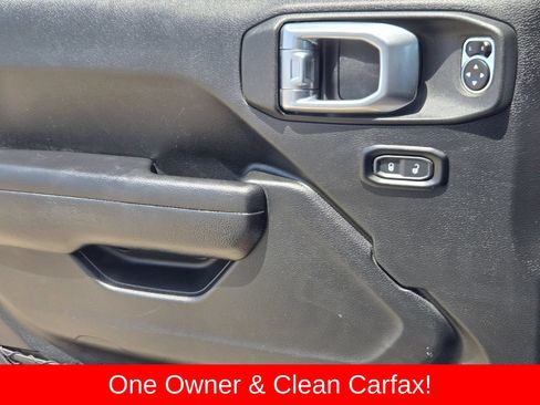 Used 2024 Jeep Wrangler Unlimited Rubicon 4xe AWD/4WD image 31