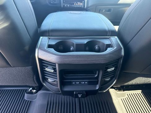 New 2026 RAM 2500 Laramie AWD/4WD image 10