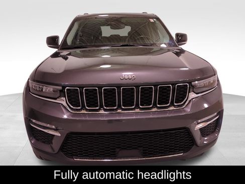 Used 2022 Jeep Grand Cherokee Limited image 9