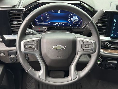 Used 2023 Chevrolet Silverado 1500 RST RWD image 4