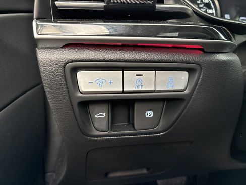 Used 2024 Genesis G80 2.5T image 18