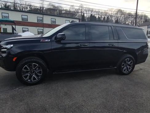 Used 2024 Chevrolet Suburban Z71 w/ Luxury Package image 6