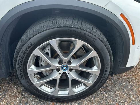 Used 2025 BMW X5 xDrive50e AWD/4WD image 20