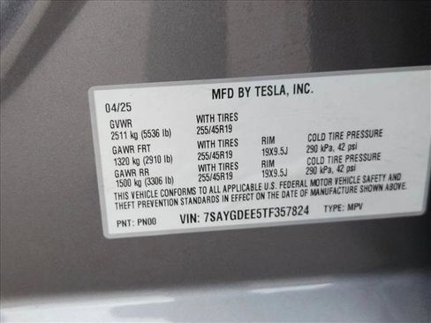 Used 2026 Tesla Model Y Long Range image 26
