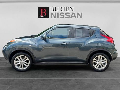 Used 2013 Nissan Juke SV AWD/4WD image 2