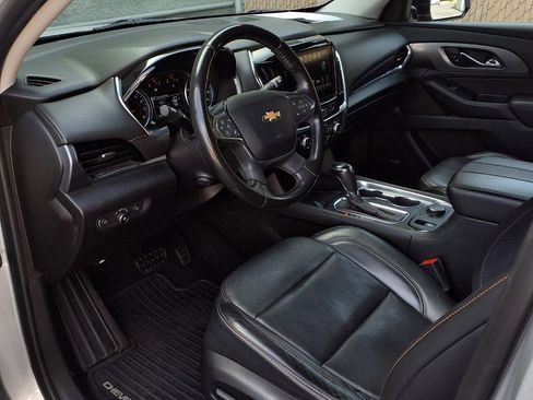 Used 2019 Chevrolet Traverse Premier w/ Redline Edition FWD image 15