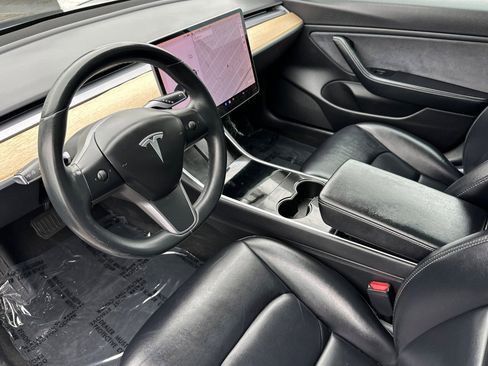 Used 2018 Tesla Model 3 Long Range image 10