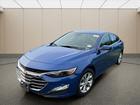Used 2023 Chevrolet Malibu LT FWD image 2