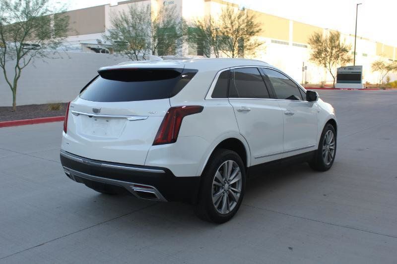 Used 2023 Cadillac XT5 Premium Luxury w/ LPO, Floor Liner Package AWD/4WD image 5